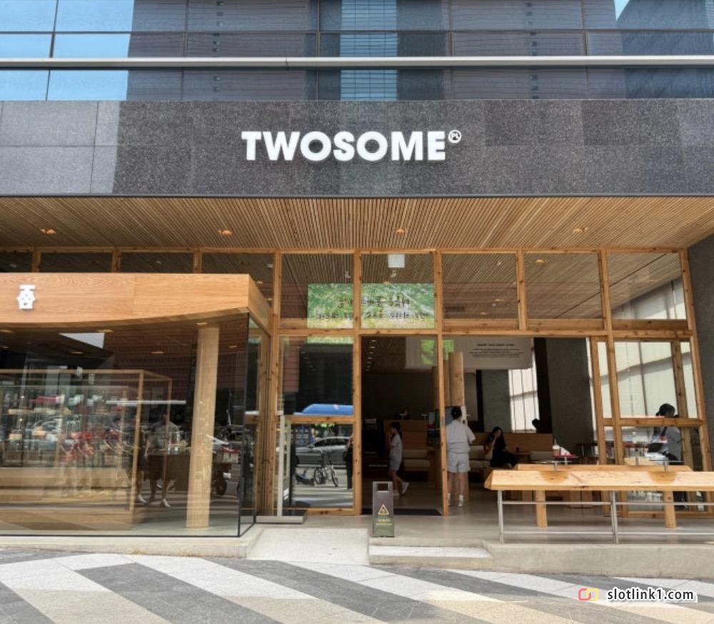 1781170678_3.jpg
